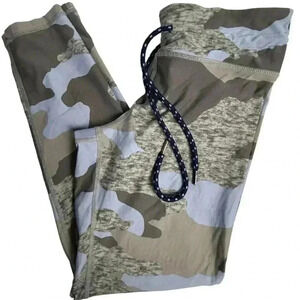 Aerie Women's Camo Leggings‎ Size M Gray Mid-Rise Activewear Jegging